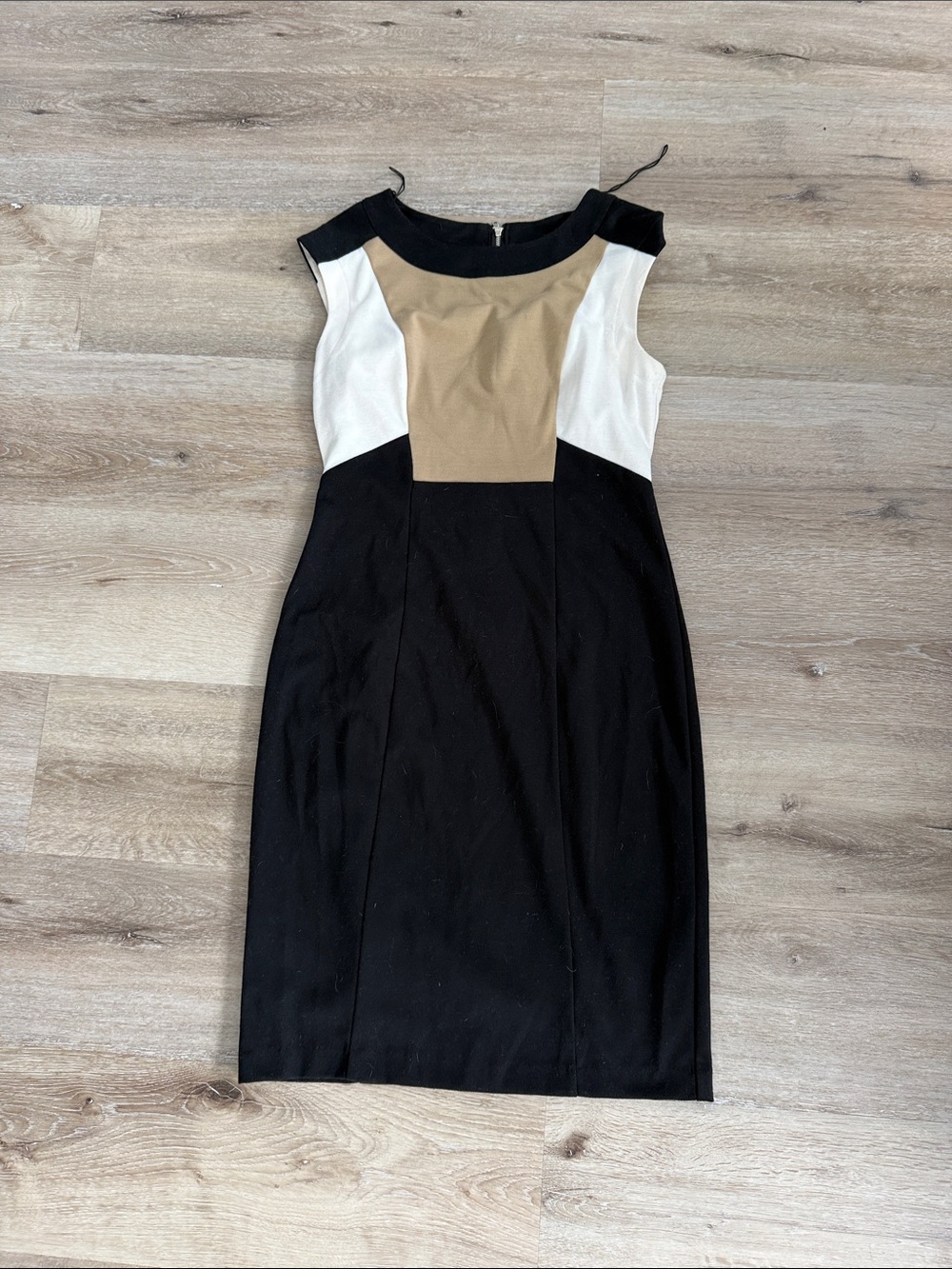 London Times Black, White & Tan Colorblock Sheath Dress